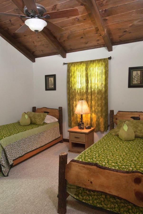 Villa The Dogwood Breeze Aquone Exterior foto